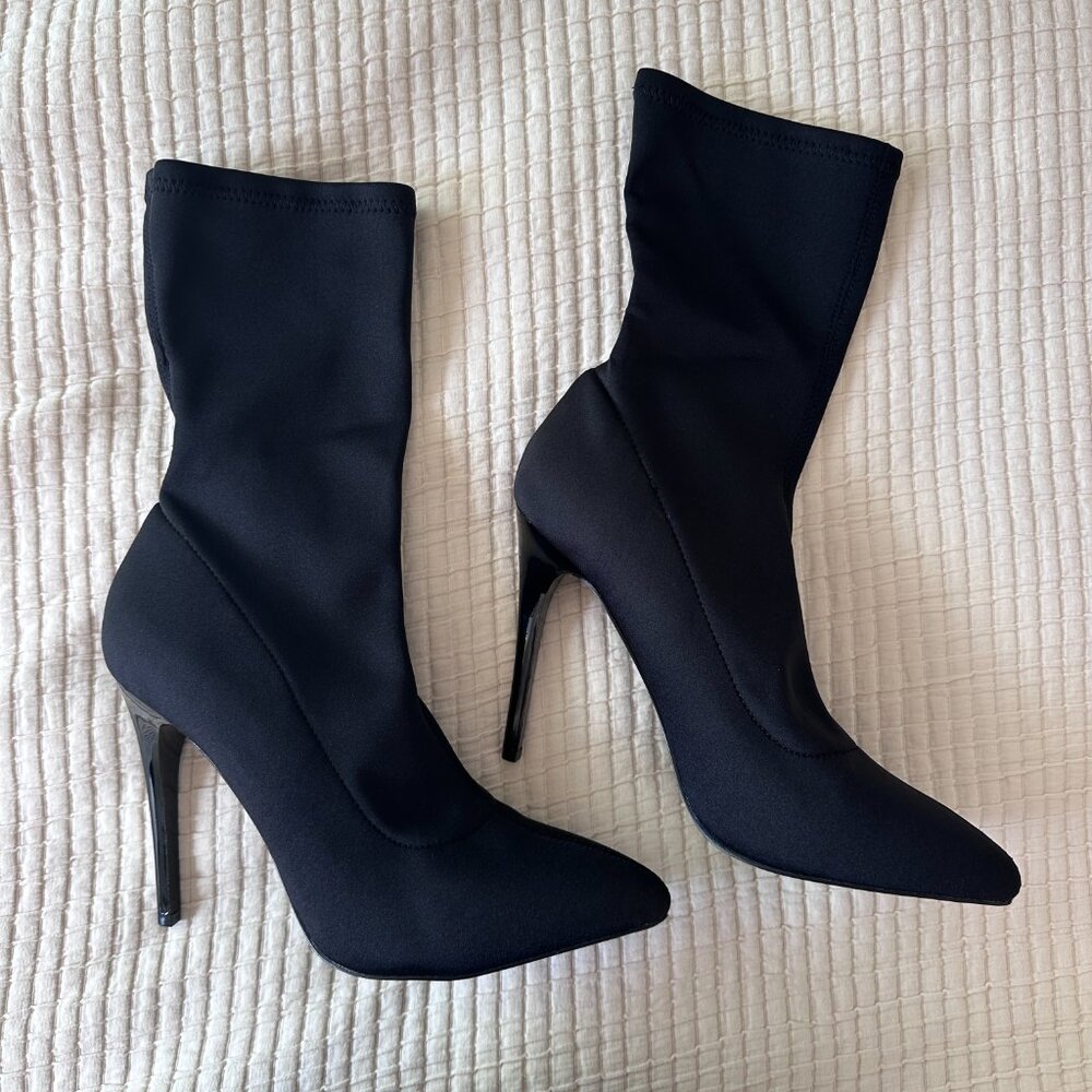Call it Spring Stiletto Sock Booties Ankle Pumps Black Pointed - 8.5